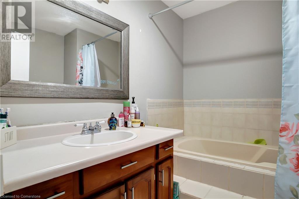 562 Champlain Boulevard, Cambridge, Ontario  N1R 7V2 - Photo 18 - 40730279