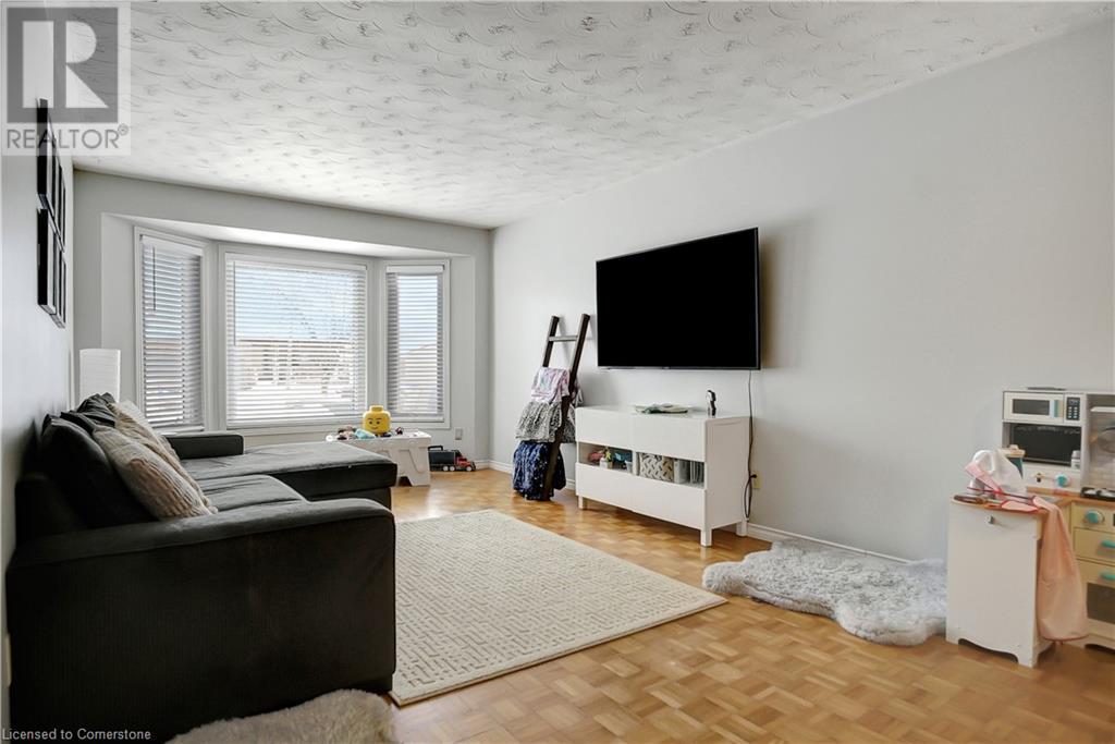 562 Champlain Boulevard, Cambridge, Ontario  N1R 7V2 - Photo 4 - 40730279