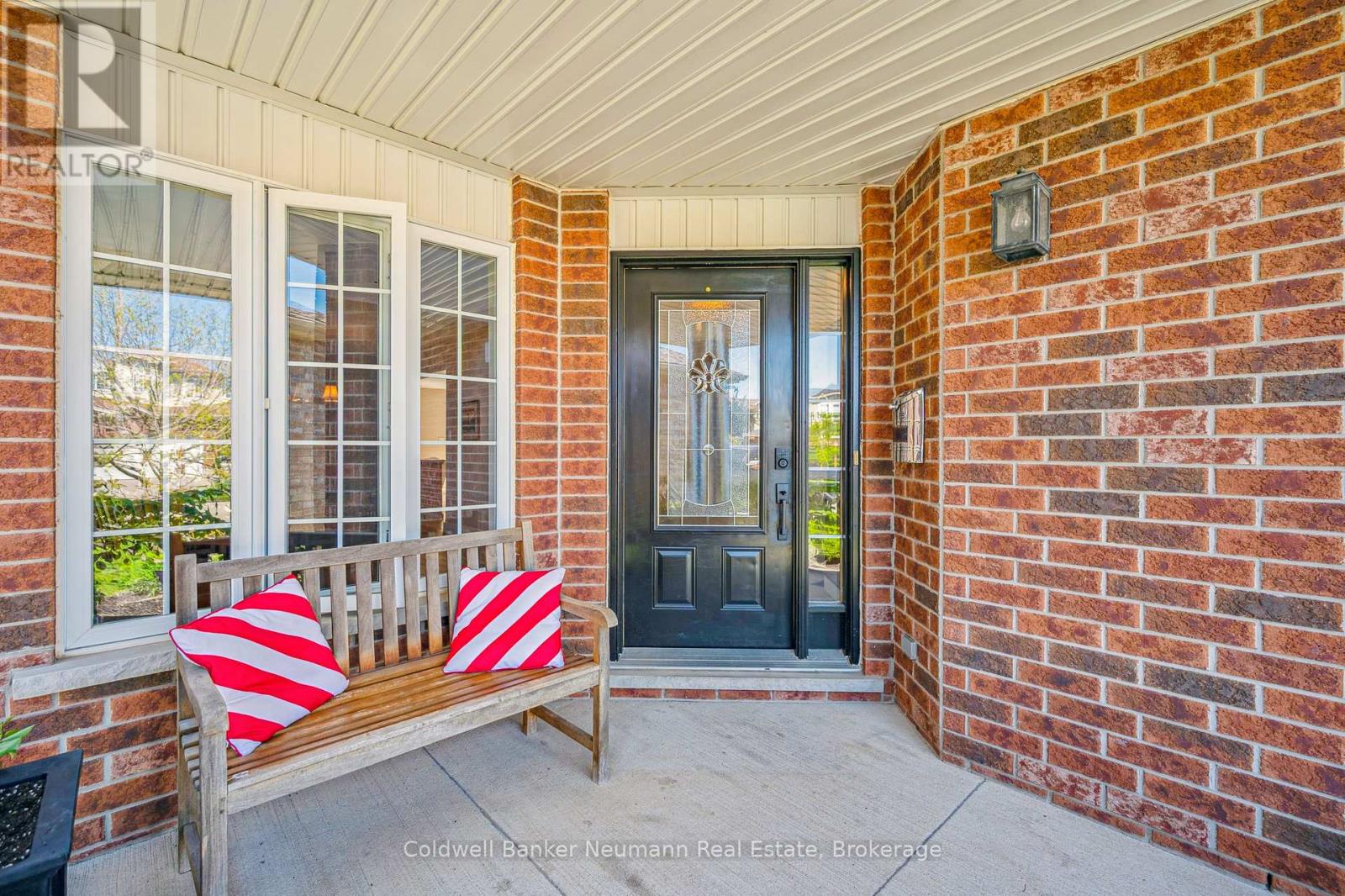 14 Coutts Court, Guelph, Ontario  N1L 1S9 - Photo 4 - X12159245