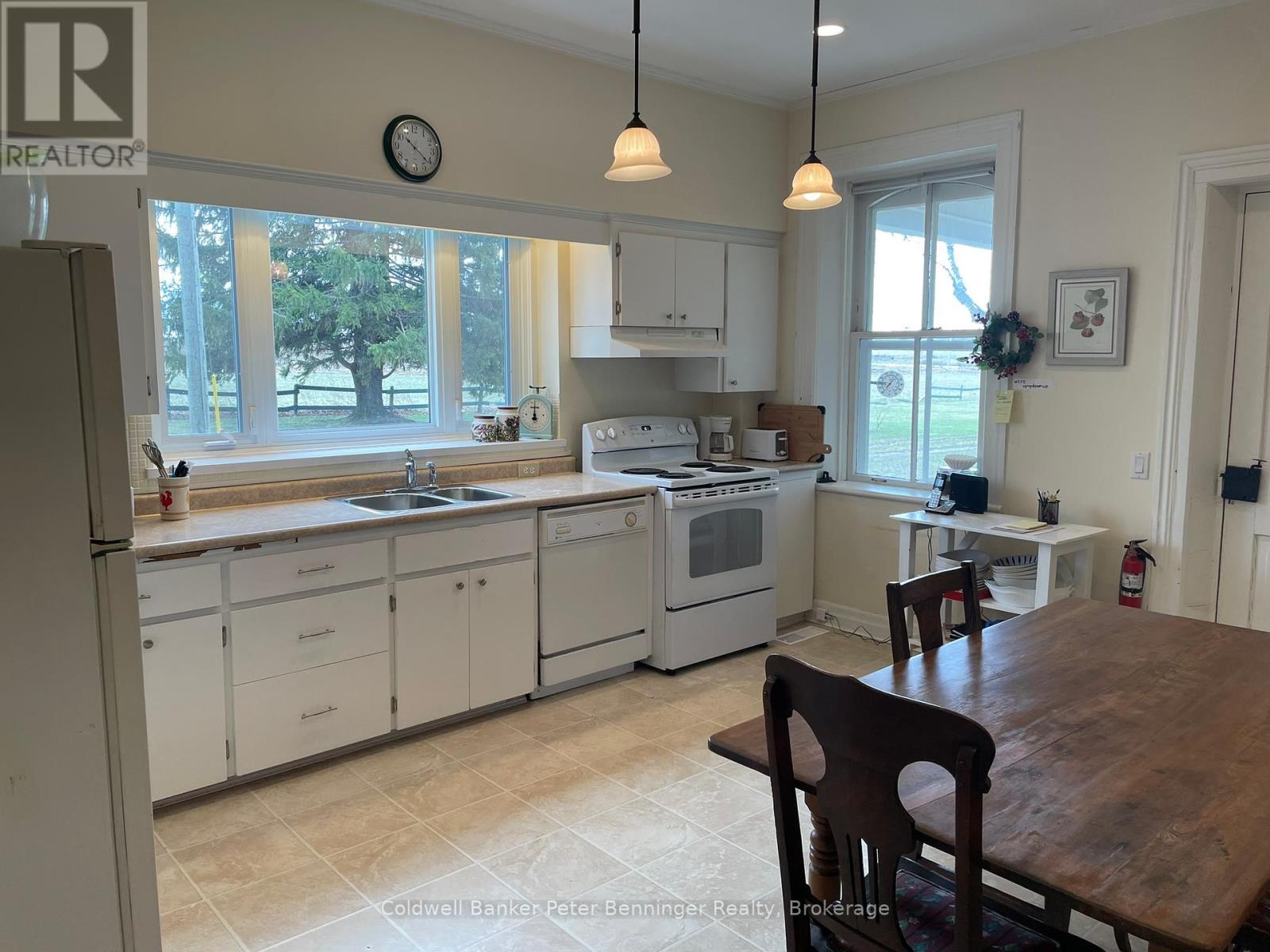 181463 12 Concession, West Grey, Ontario  N0G 1C0 - Photo 5 - X12159484