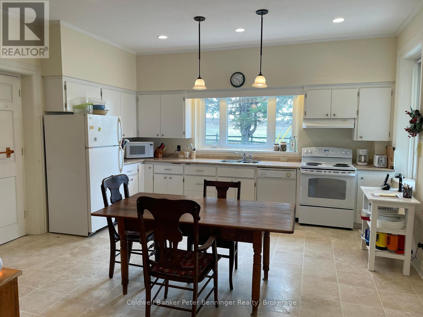 181463 12 Concession, West Grey, Ontario  N0G 1C0 - Photo 6 - X12159484