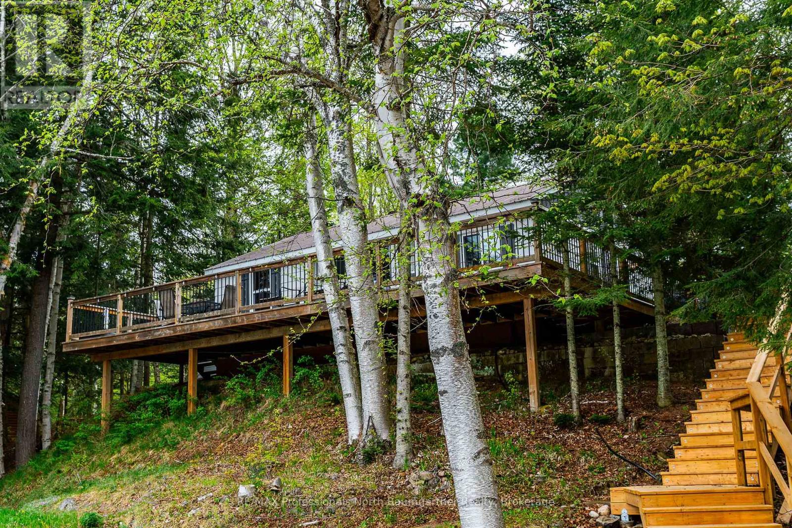 1004 Wilson Heights Trail, Dysart Et Al, Ontario  K0M 1S0 - Photo 30 - X12159564