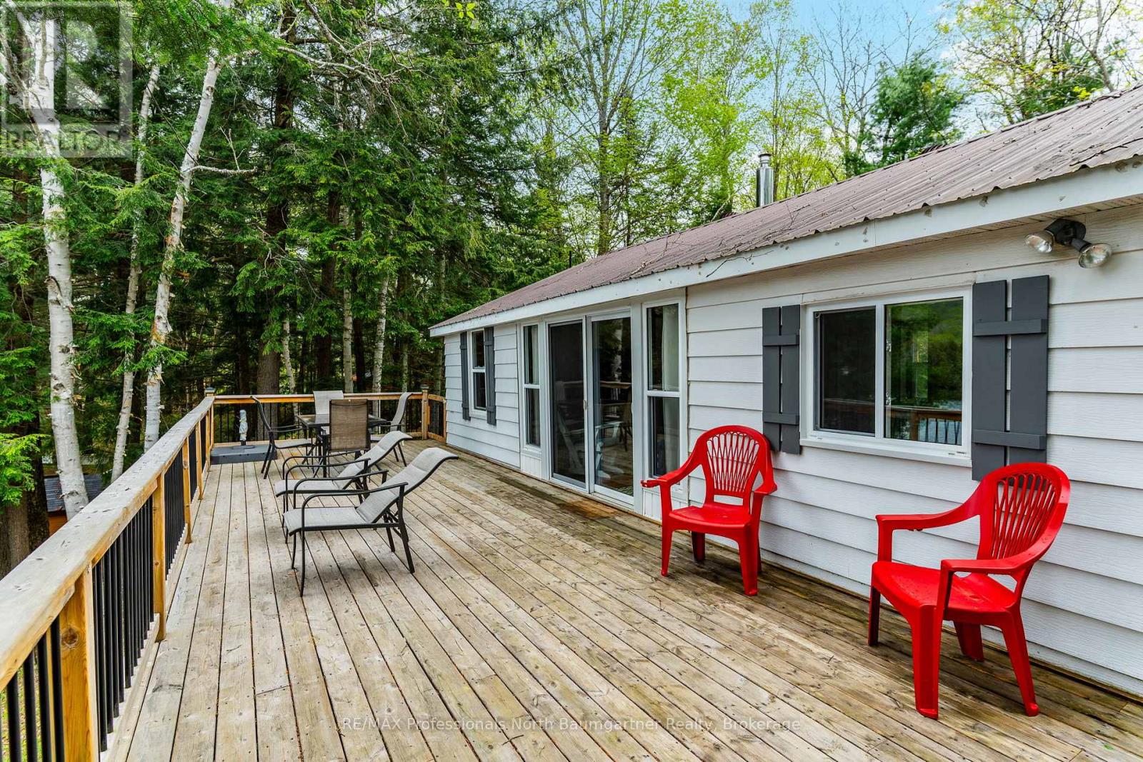 1004 Wilson Heights Trail, Dysart Et Al, Ontario  K0M 1S0 - Photo 6 - X12159564