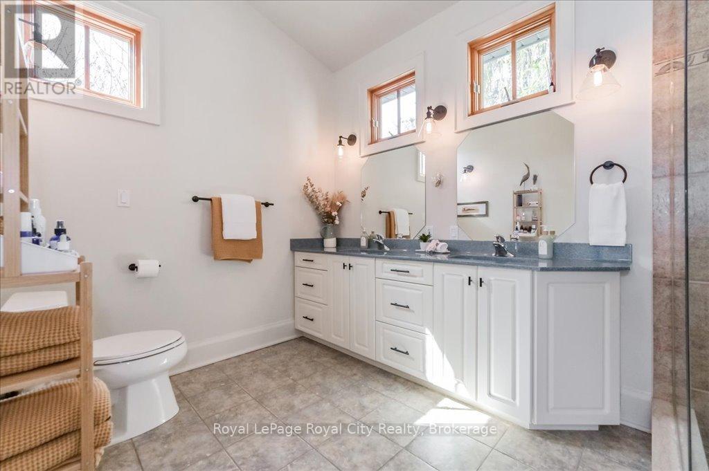 31 Mcnab Street W, Centre Wellington, Ontario  N0B 1S0 - Photo 20 - X12159699