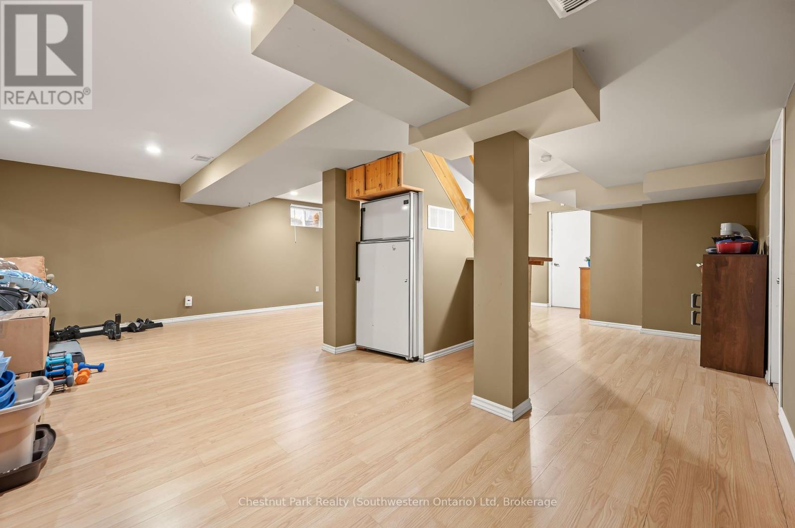 39 Celia Crescent, Guelph, Ontario  N1G 4R4 - Photo 44 - X12159749