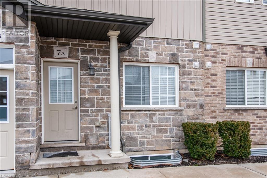 1180 Countrystone Drive Unit# 7a, Kitchener, Ontario  N2N 3L7 - Photo 4 - 40729397