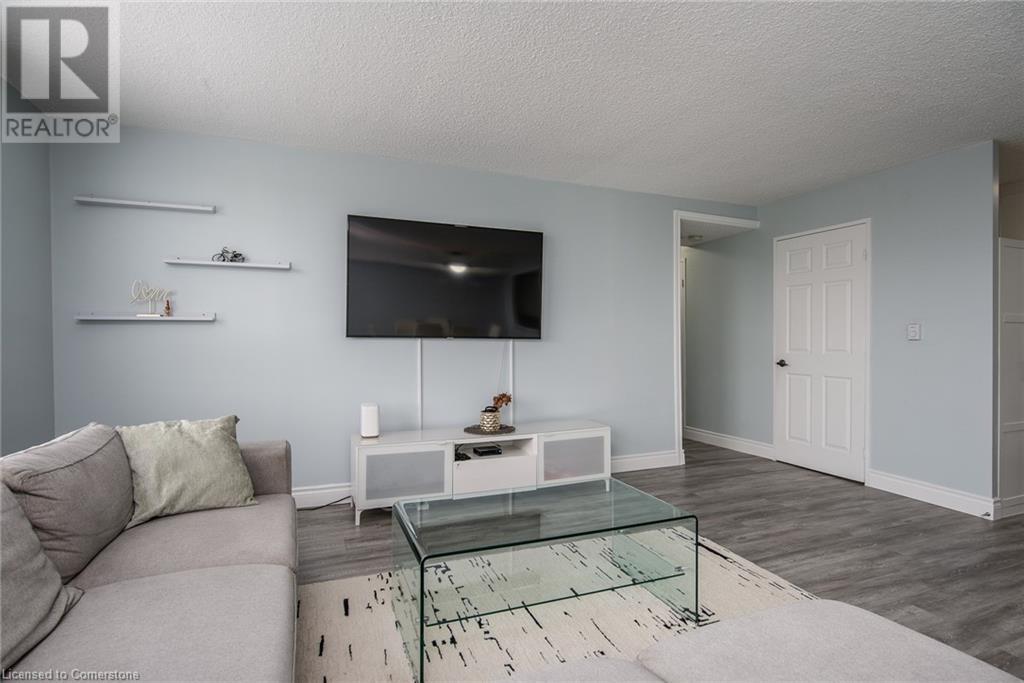 18 Holborn Court Unit# 611, Kitchener, Ontario  N2A 4A1 - Photo 15 - 40729242