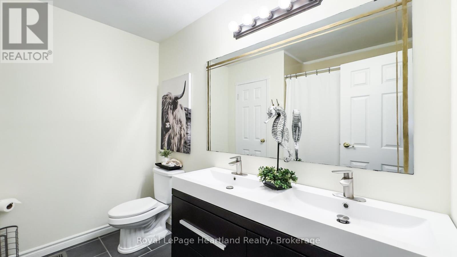 216 Shadywood Crescent, Huron-Kinloss, Ontario  N2Z 2X3 - Photo 20 - X12159862