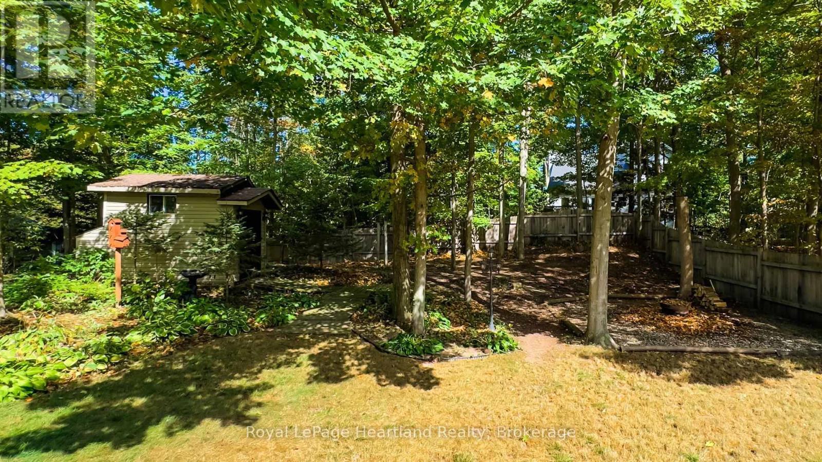 216 Shadywood Crescent, Huron-Kinloss, Ontario  N2Z 2X3 - Photo 35 - X12159862