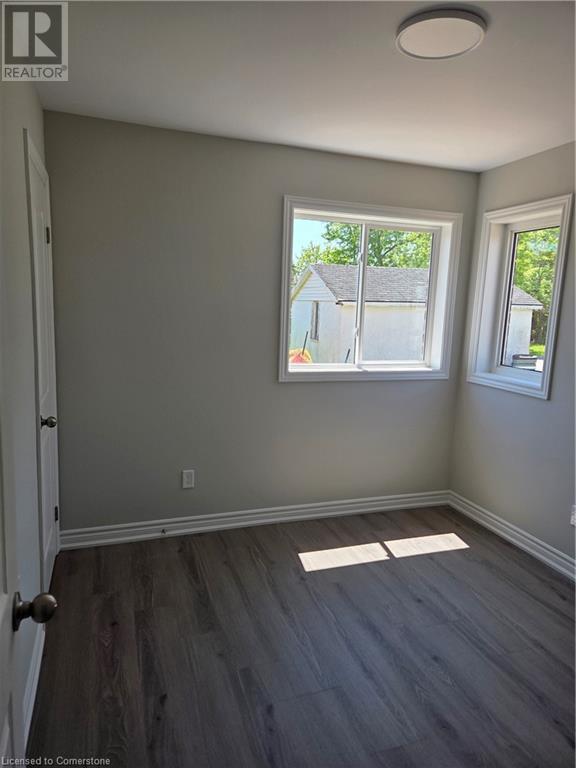 87 Superior Street Unit# A, Welland, Ontario  L3B 3A6 - Photo 4 - 40730421