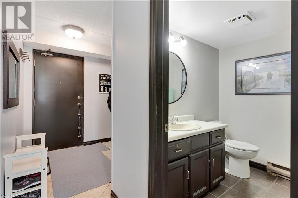 401 Erb Street Unit# 203, Waterloo, Ontario  N2L 1W5 - Photo 10 - 40730194