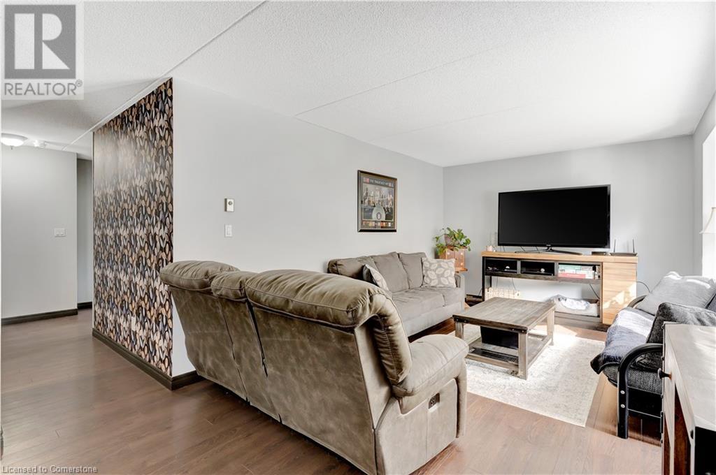 401 Erb Street Unit# 203, Waterloo, Ontario  N2L 1W5 - Photo 19 - 40730194