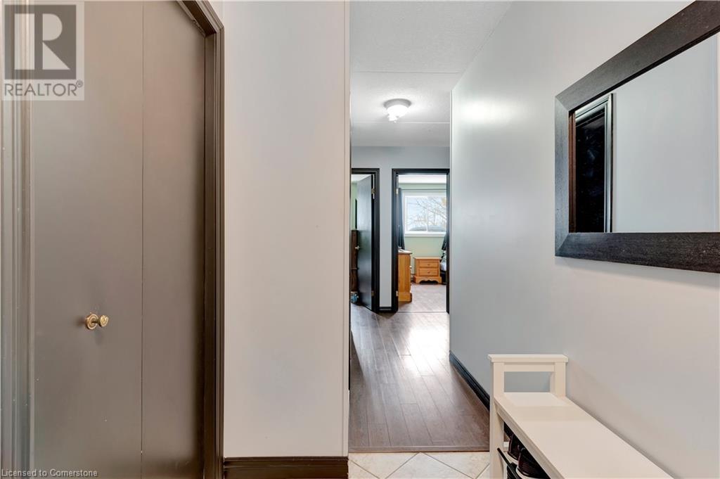 401 Erb Street Unit# 203, Waterloo, Ontario  N2L 1W5 - Photo 7 - 40730194