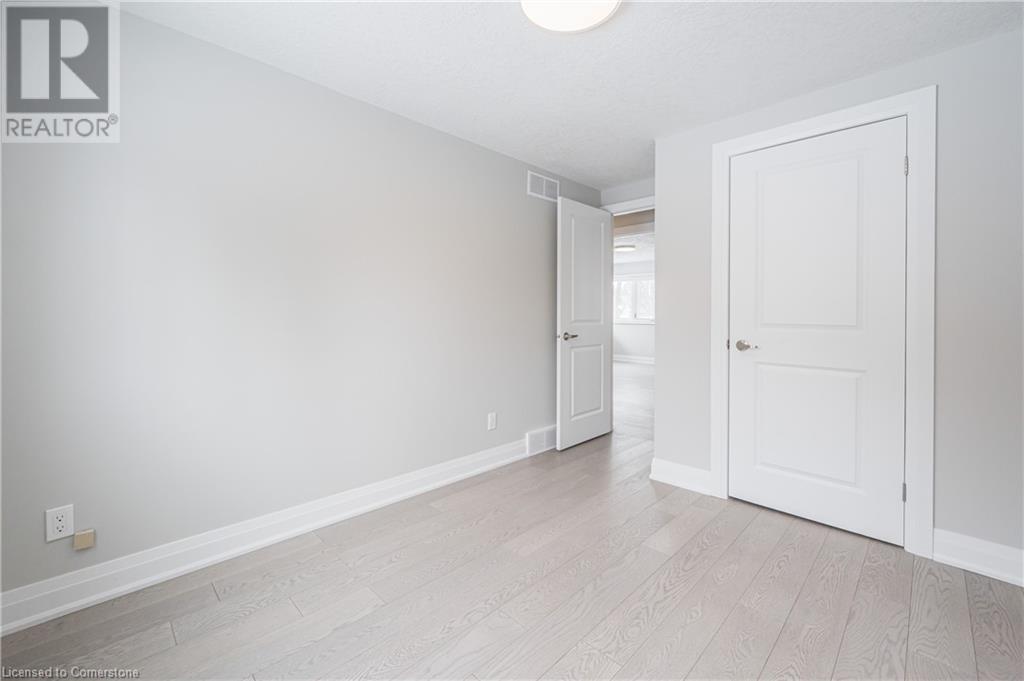 567 Rustic Drive, Waterloo, Ontario  N2K 2A4 - Photo 27 - 40730552