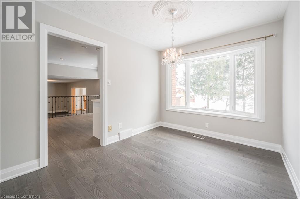 567 Rustic Drive, Waterloo, Ontario  N2K 2A4 - Photo 9 - 40730552