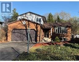 567 RUSTIC Drive, Waterloo, Ontario