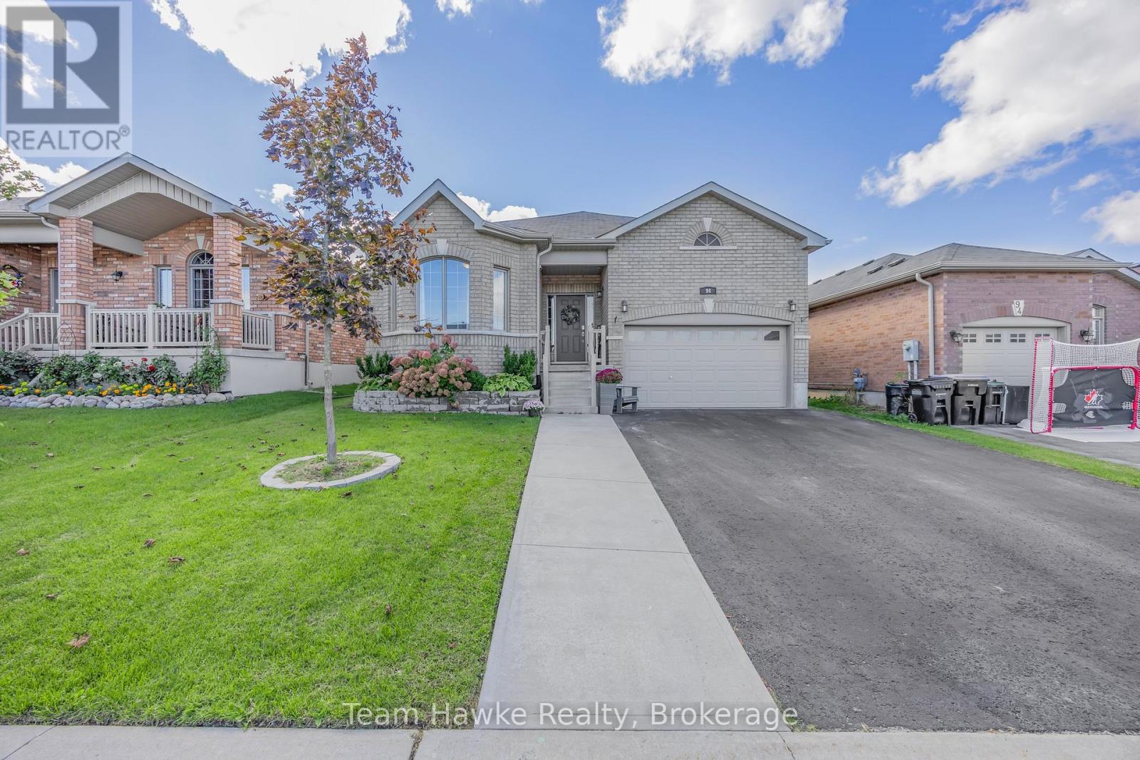 96 Bellisle Road, Penetanguishene, Ontario  L9M 0V6 - Photo 1 - S12159988