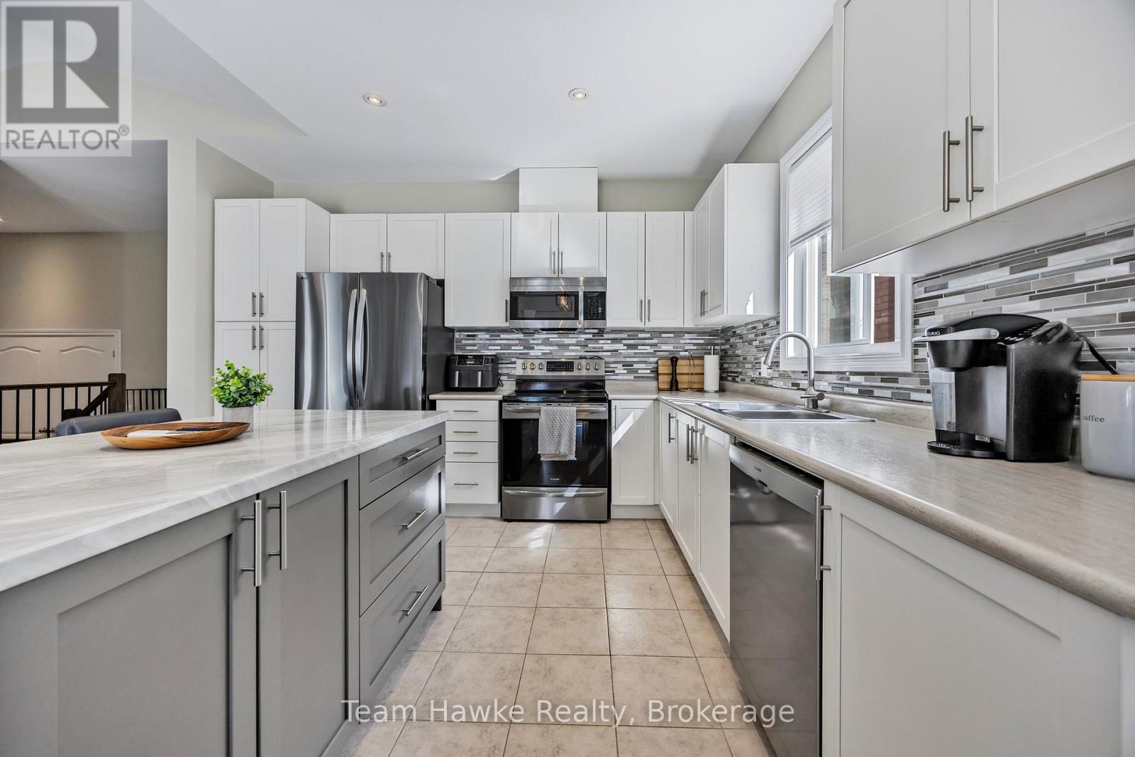 96 Bellisle Road, Penetanguishene, Ontario  L9M 0V6 - Photo 11 - S12159988