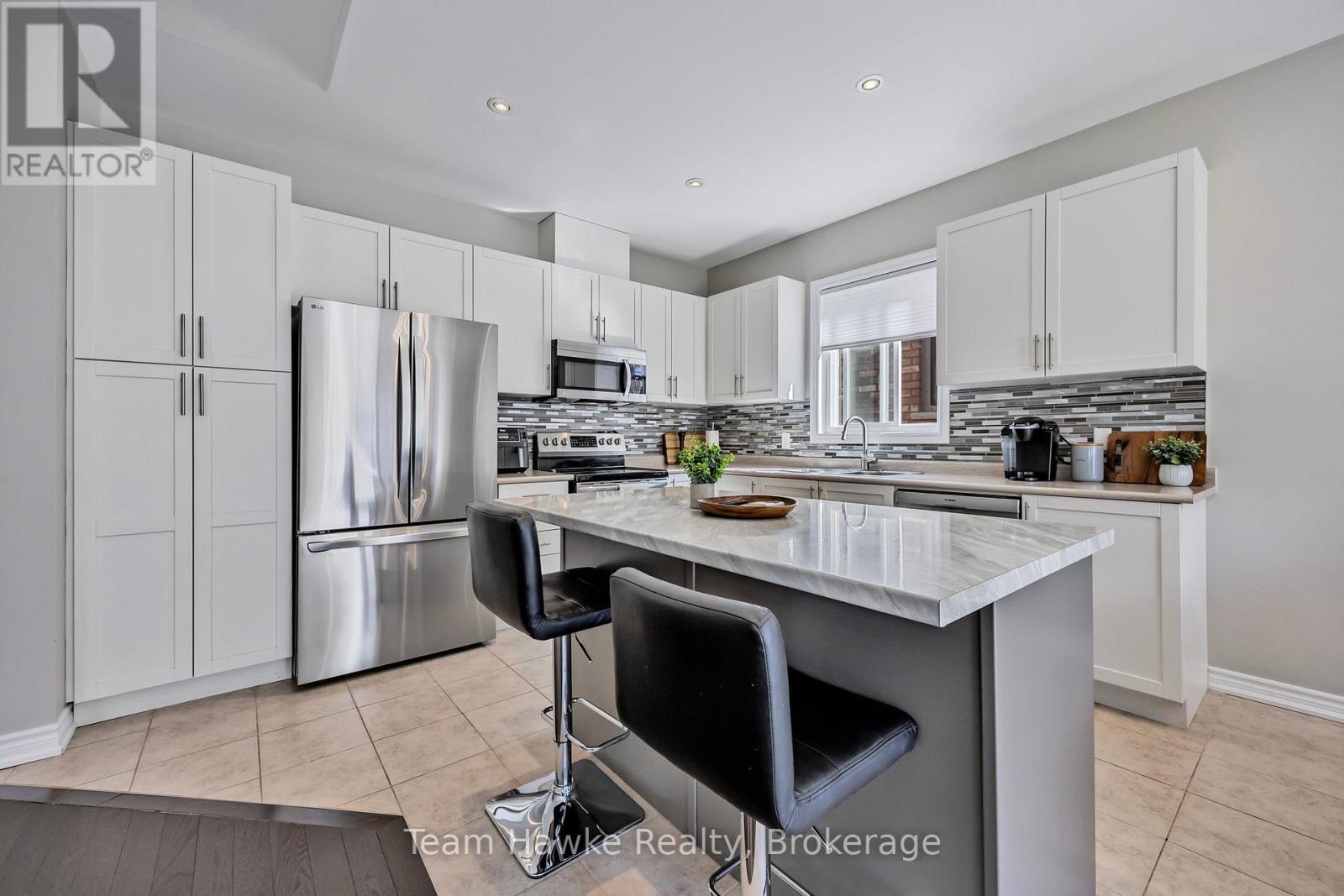 96 Bellisle Road, Penetanguishene, Ontario  L9M 0V6 - Photo 13 - S12159988