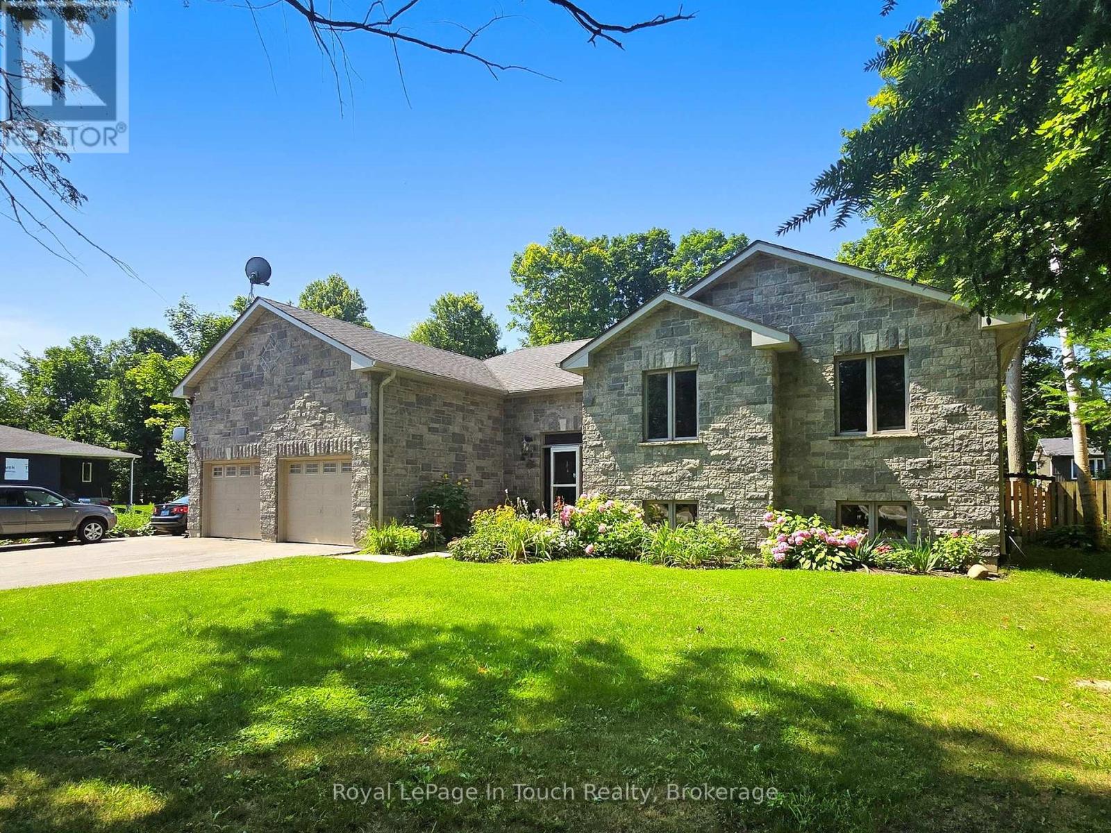 122 TROUT LANE, Tiny, Ontario