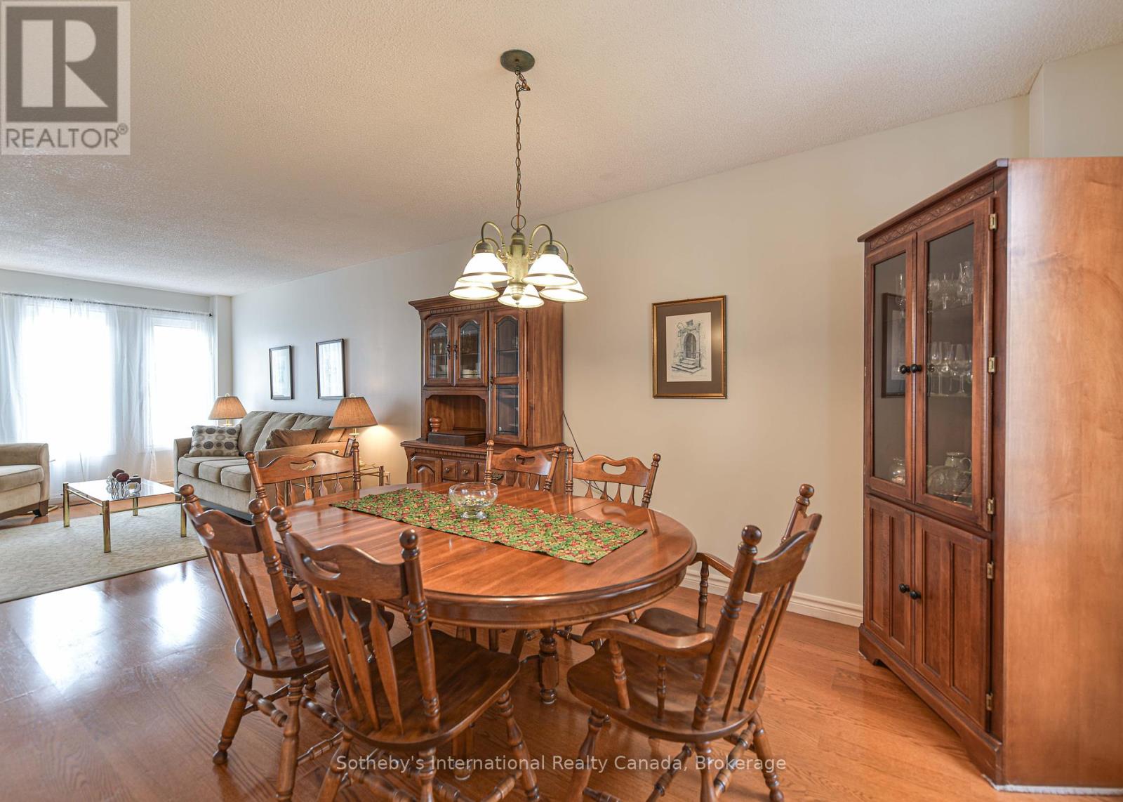 13 Burke Drive, Barrie, Ontario  L4N 7J3 - Photo 10 - S12160621