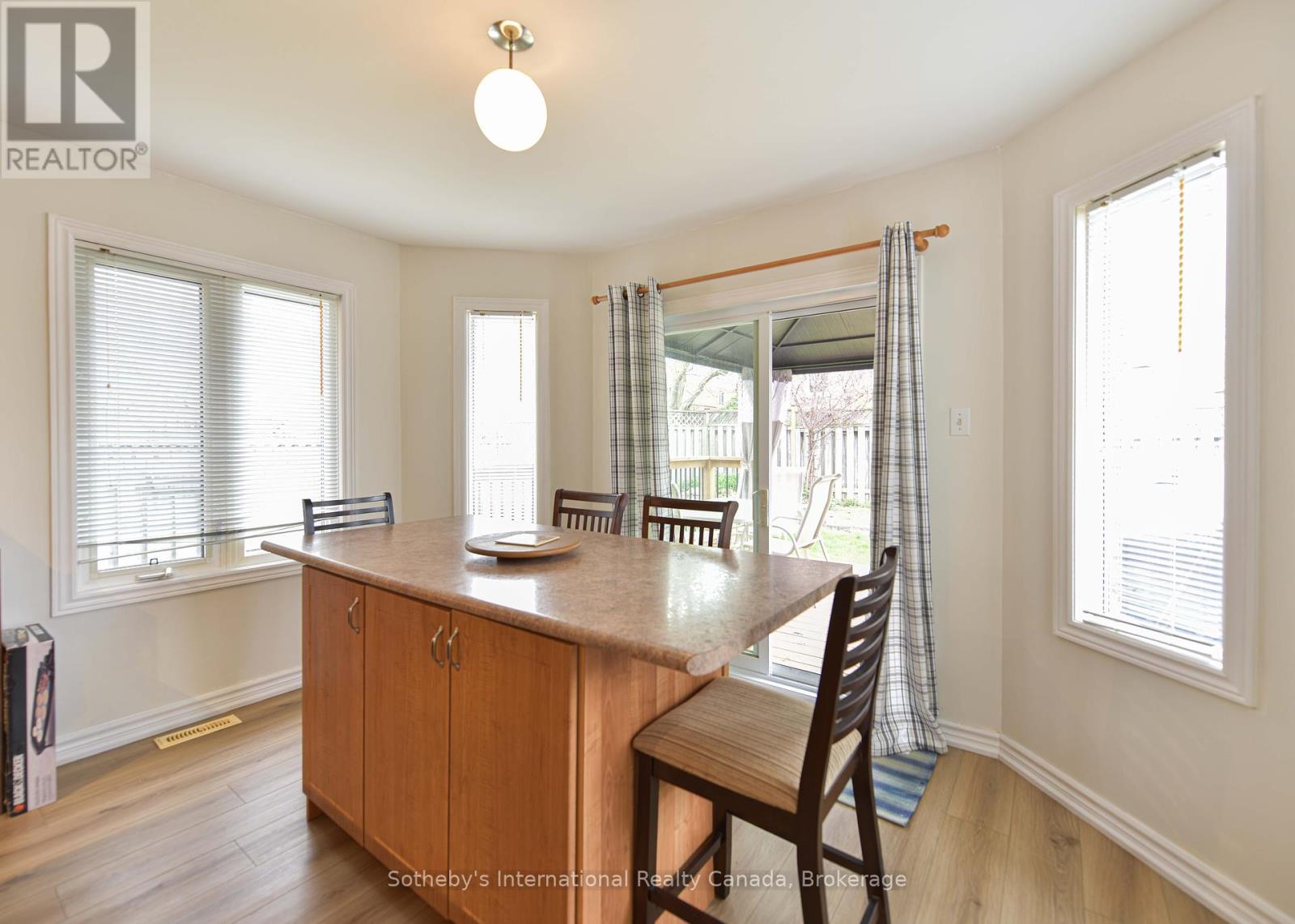 13 Burke Drive, Barrie, Ontario  L4N 7J3 - Photo 15 - S12160621