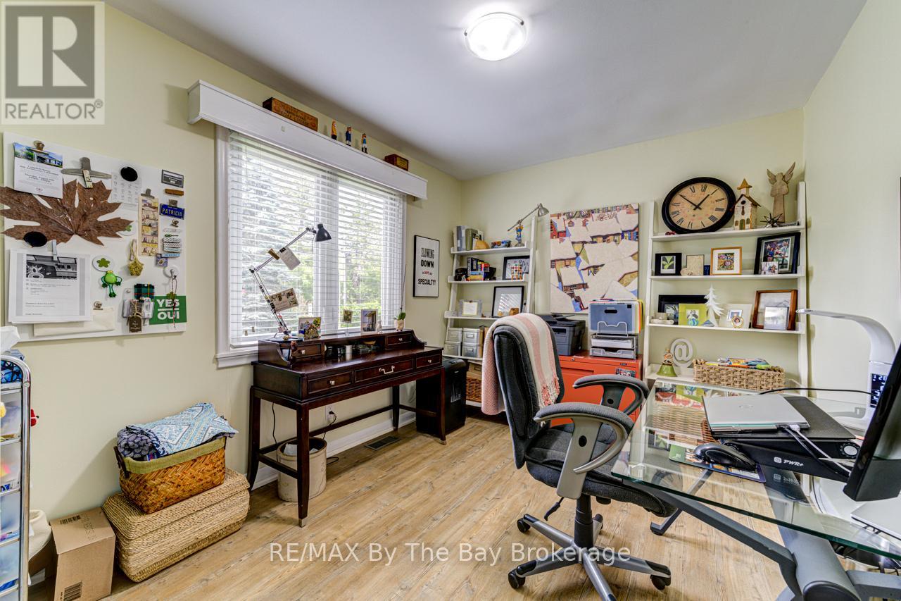 599 Mosley Street, Wasaga Beach, Ontario  L9Z 2J2 - Photo 24 - S12160695