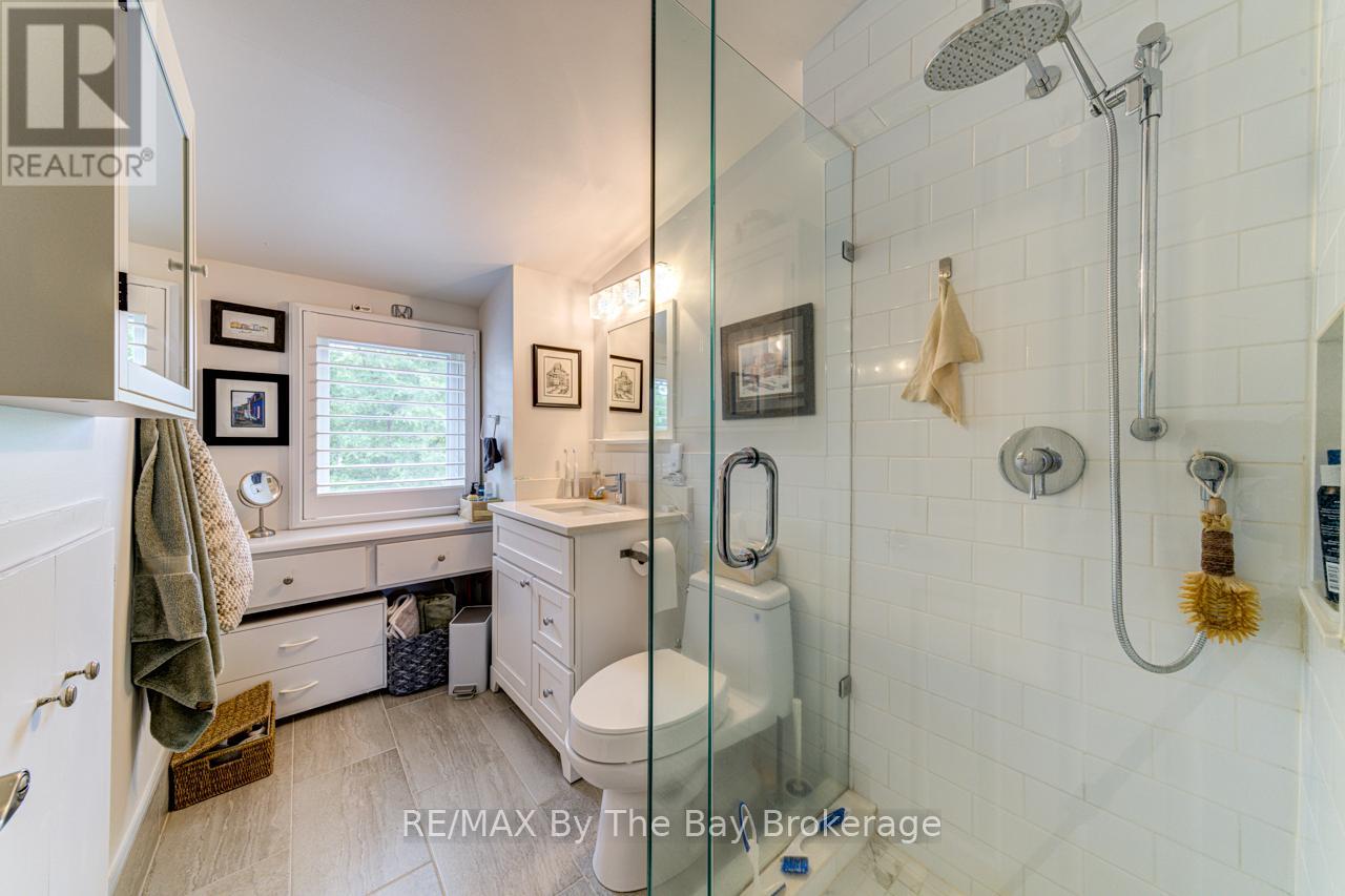 599 Mosley Street, Wasaga Beach, Ontario  L9Z 2J2 - Photo 36 - S12160695