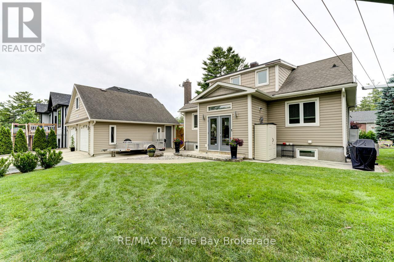 599 Mosley Street, Wasaga Beach, Ontario  L9Z 2J2 - Photo 5 - S12160695