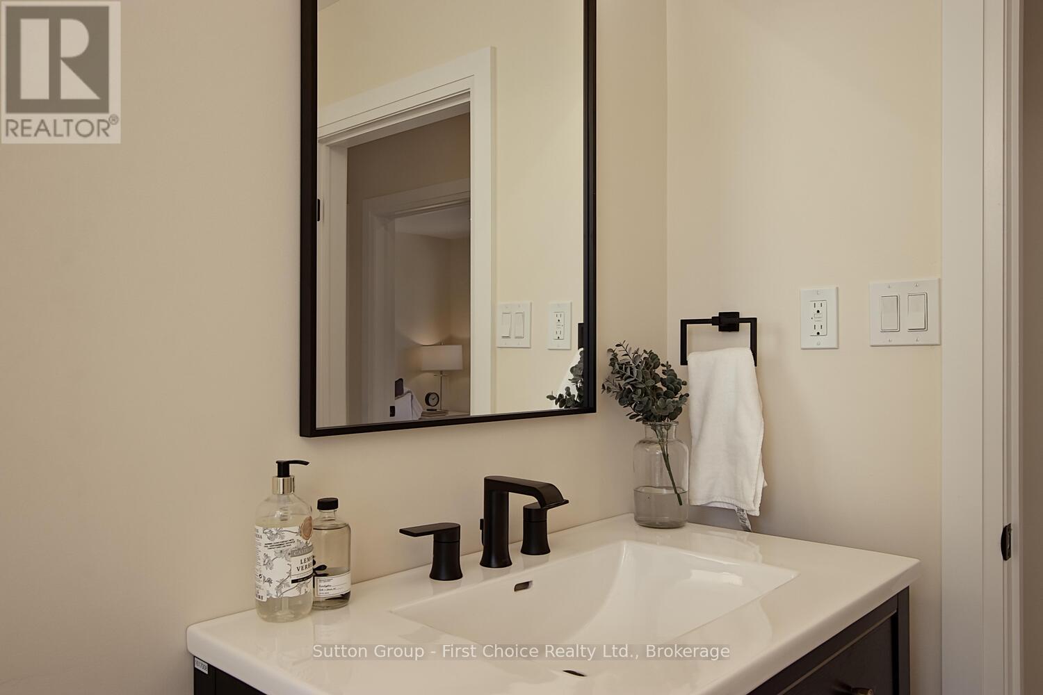 3552 Road 112, Perth East, Ontario  N5A 6S3 - Photo 26 - X12159915