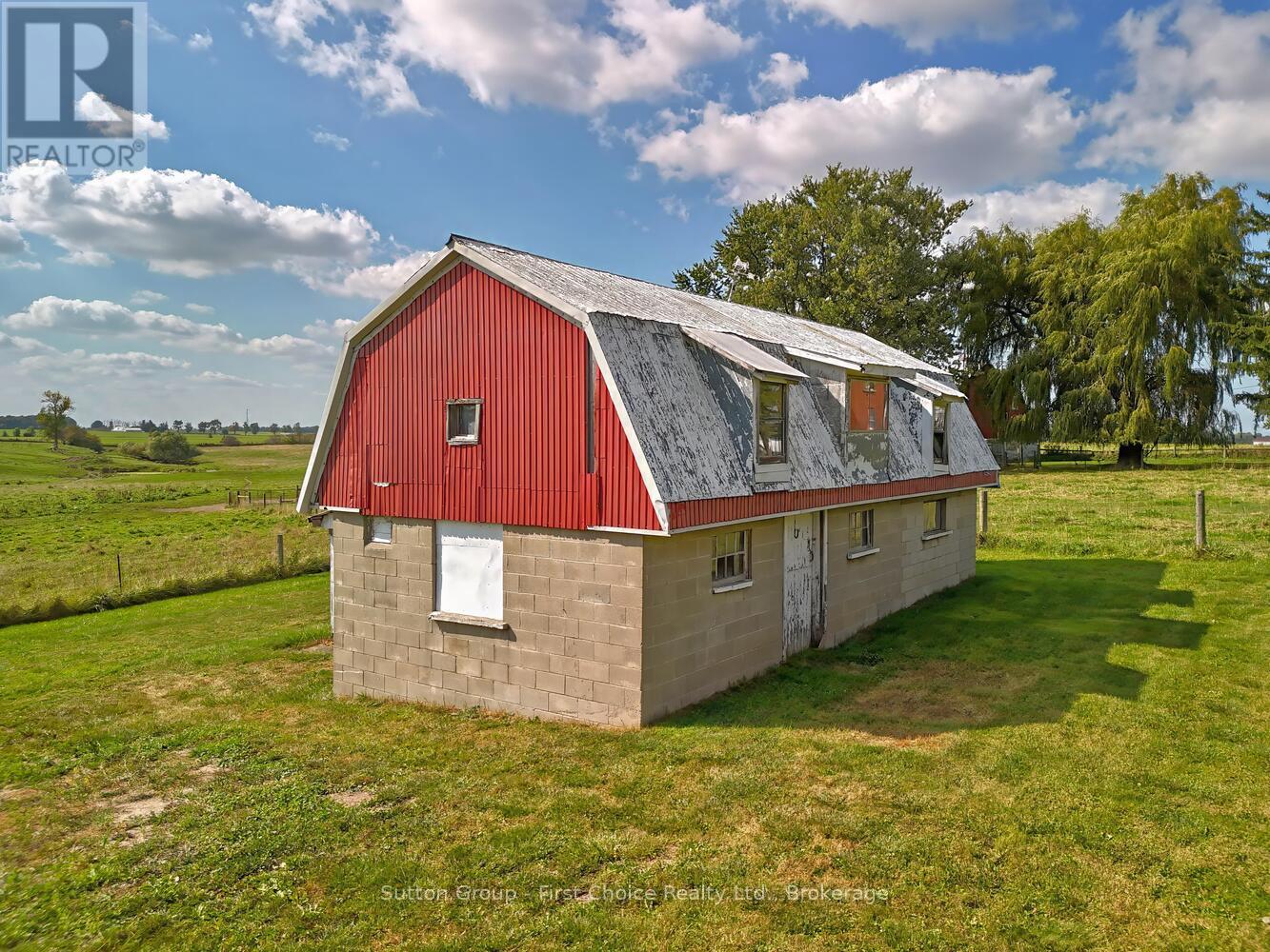 3552 Road 112, Perth East, Ontario  N5A 6S3 - Photo 38 - X12159915
