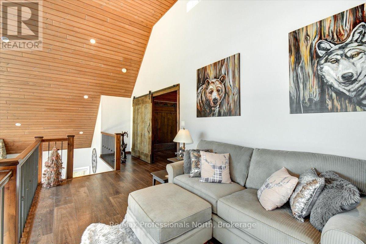 88 Russell Drive, Trent Lakes, Ontario  K0M 2A0 - Photo 13 - X12159942