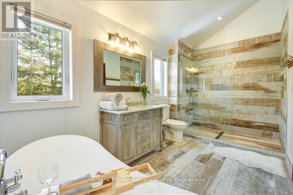 88 Russell Drive, Trent Lakes, Ontario  K0M 2A0 - Photo 17 - X12159942