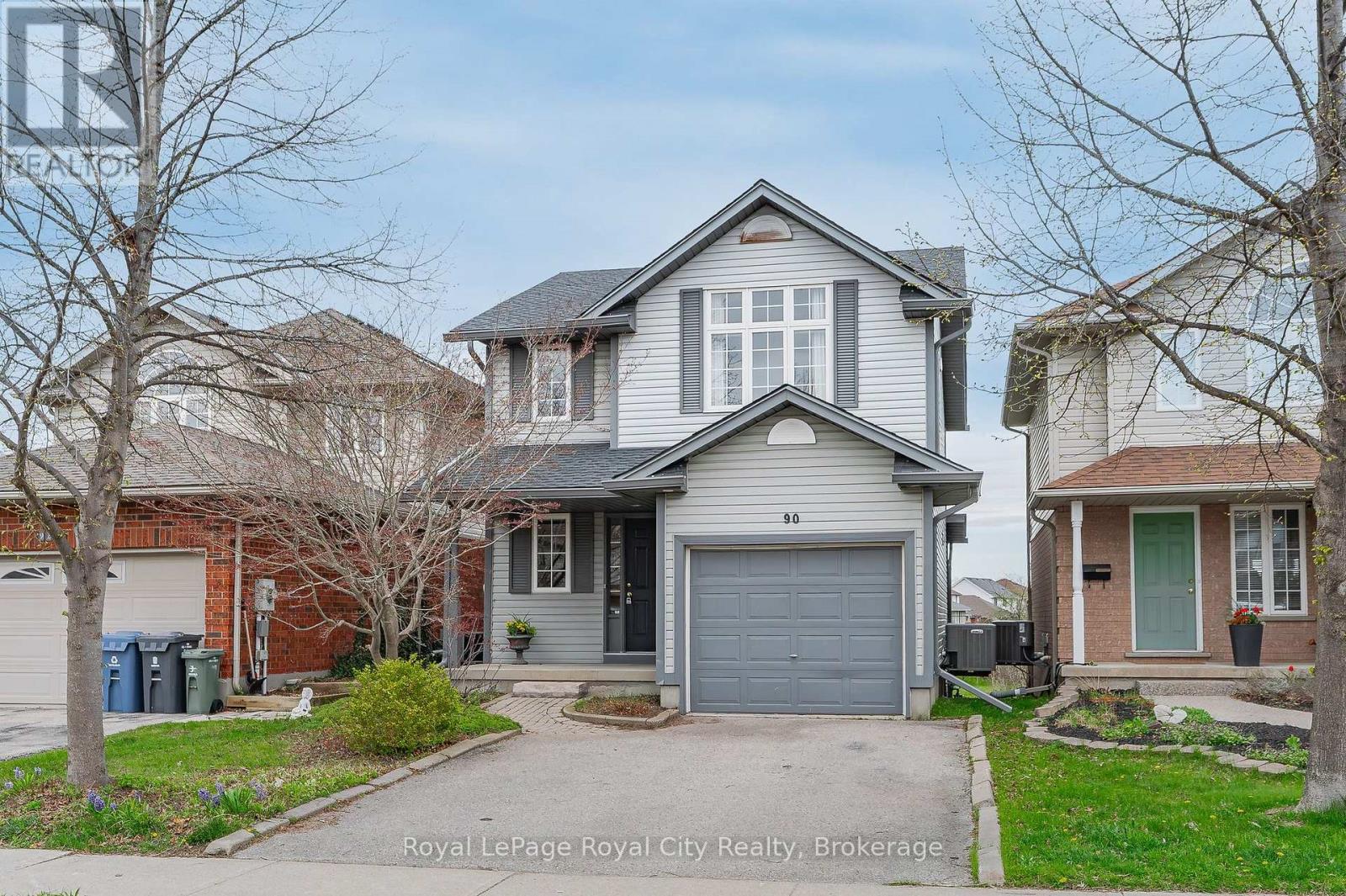 90 DOYLE DRIVE, Guelph, Ontario