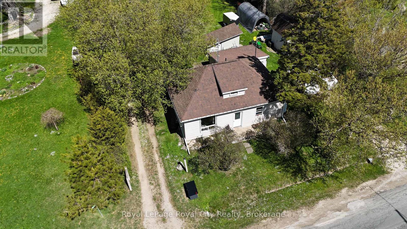 2557 Bruce 9 Road, Northern Bruce Peninsula, Ontario  N0H 1W0 - Photo 6 - X12160205