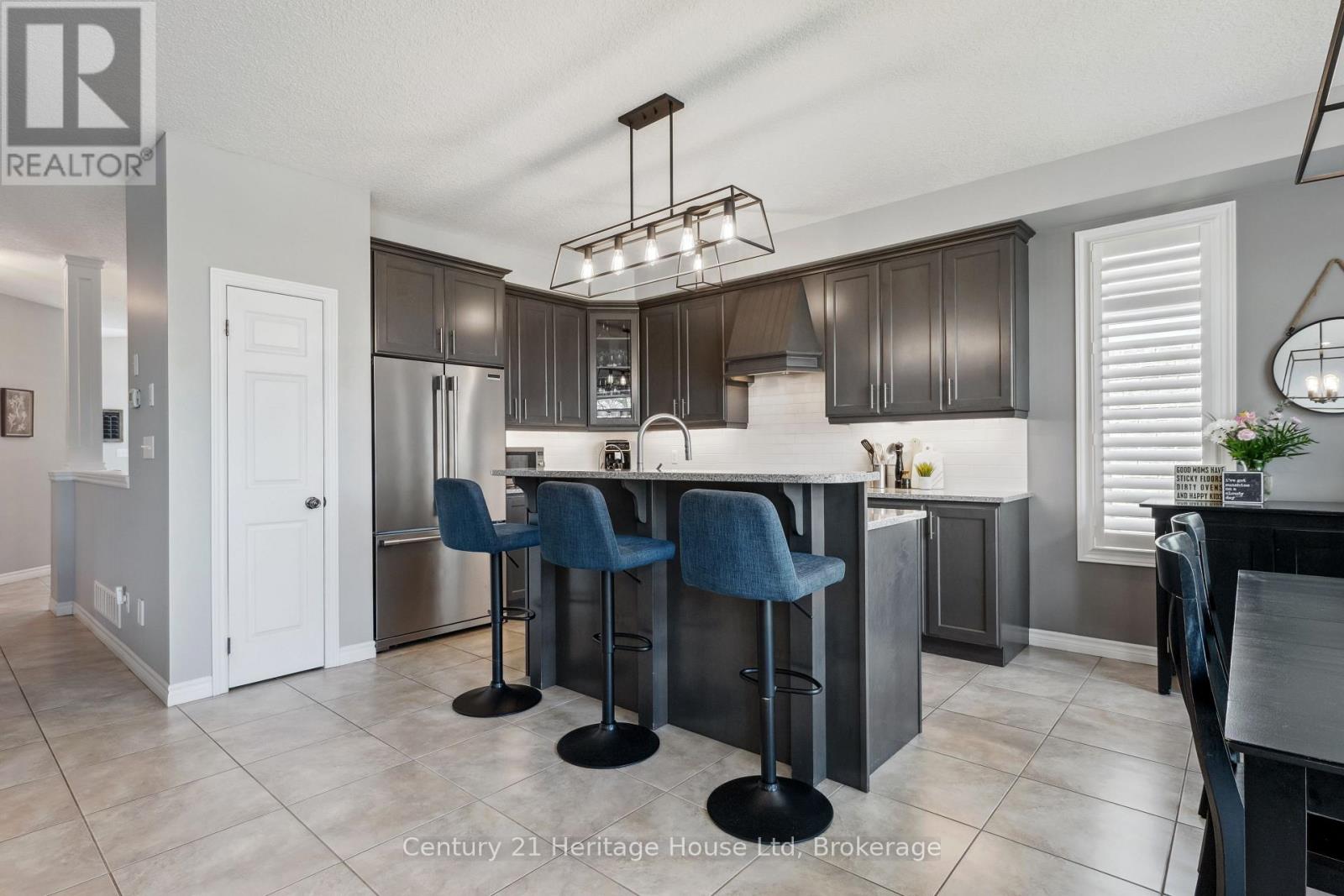 220 Sammon Drive, Guelph/eramosa, Ontario  N0B 2K0 - Photo 11 - X12160229