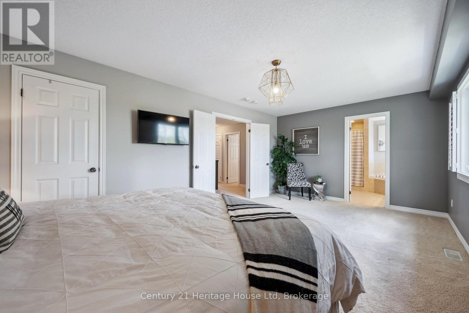 220 Sammon Drive, Guelph/eramosa, Ontario  N0B 2K0 - Photo 24 - X12160229