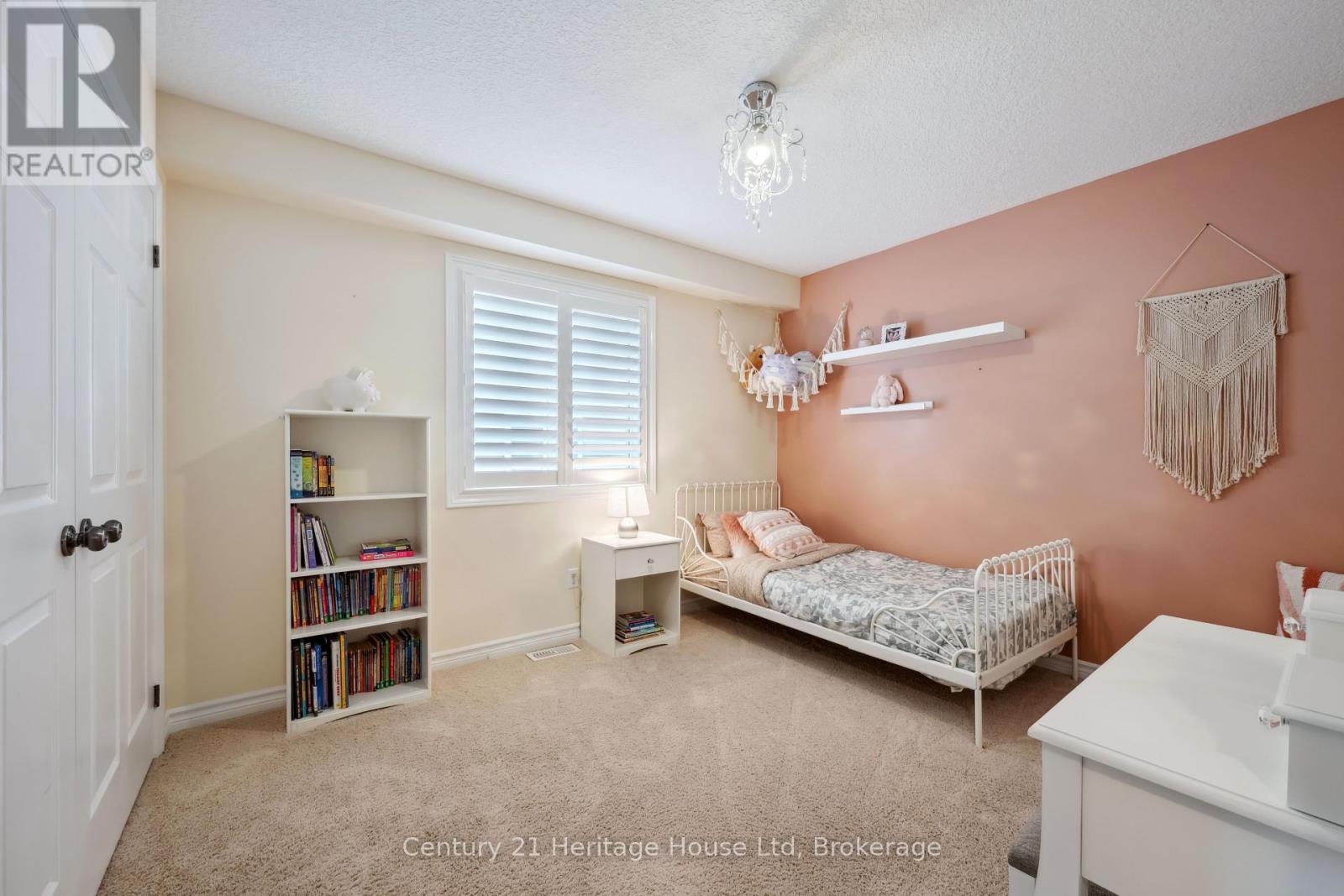 220 Sammon Drive, Guelph/eramosa, Ontario  N0B 2K0 - Photo 28 - X12160229