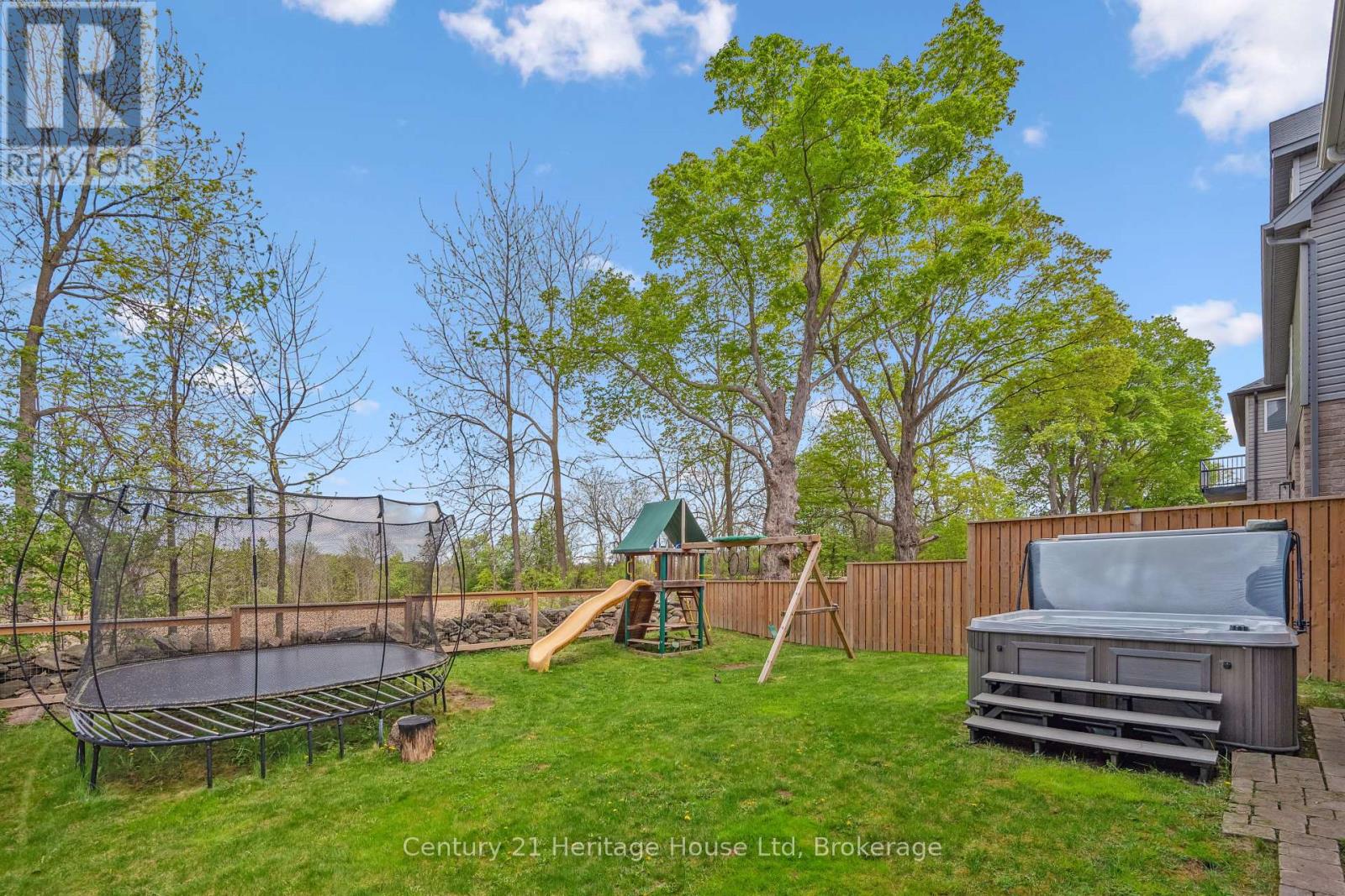 220 Sammon Drive, Guelph/eramosa, Ontario  N0B 2K0 - Photo 45 - X12160229