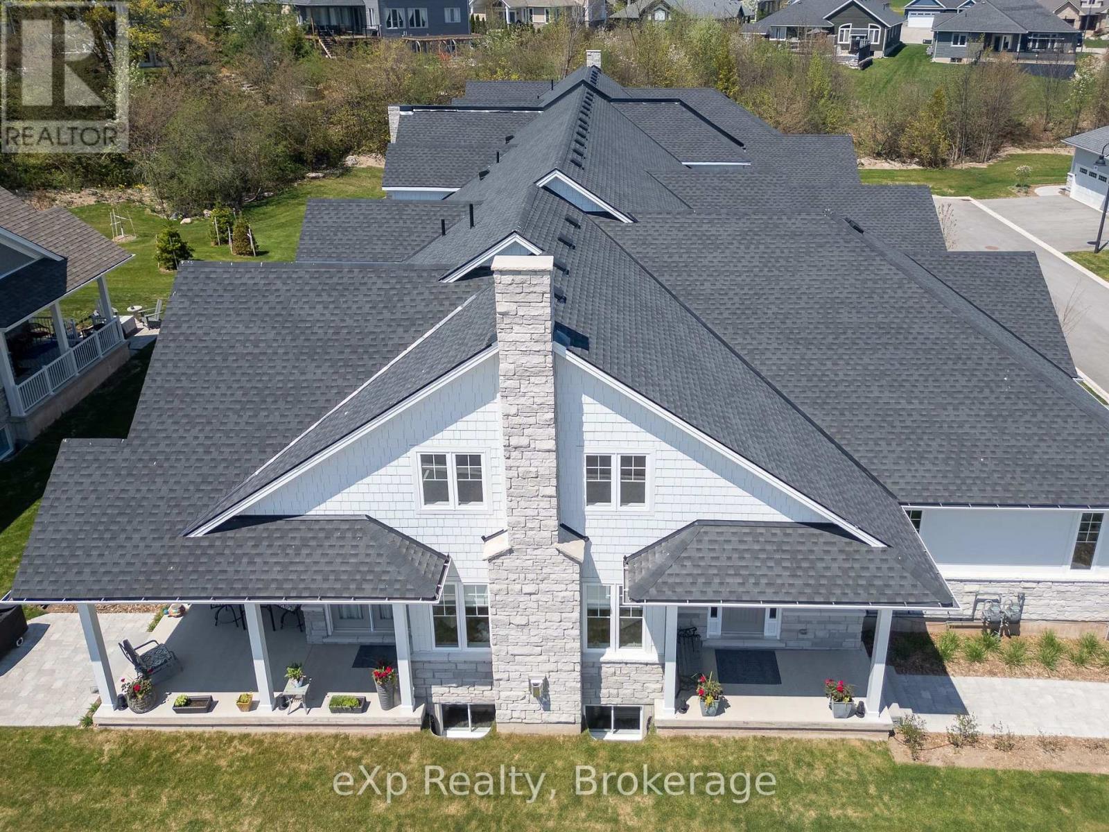 300 Sandpiper Lane, Georgian Bluffs, Ontario  N0H 1S0 - Photo 34 - X12160563