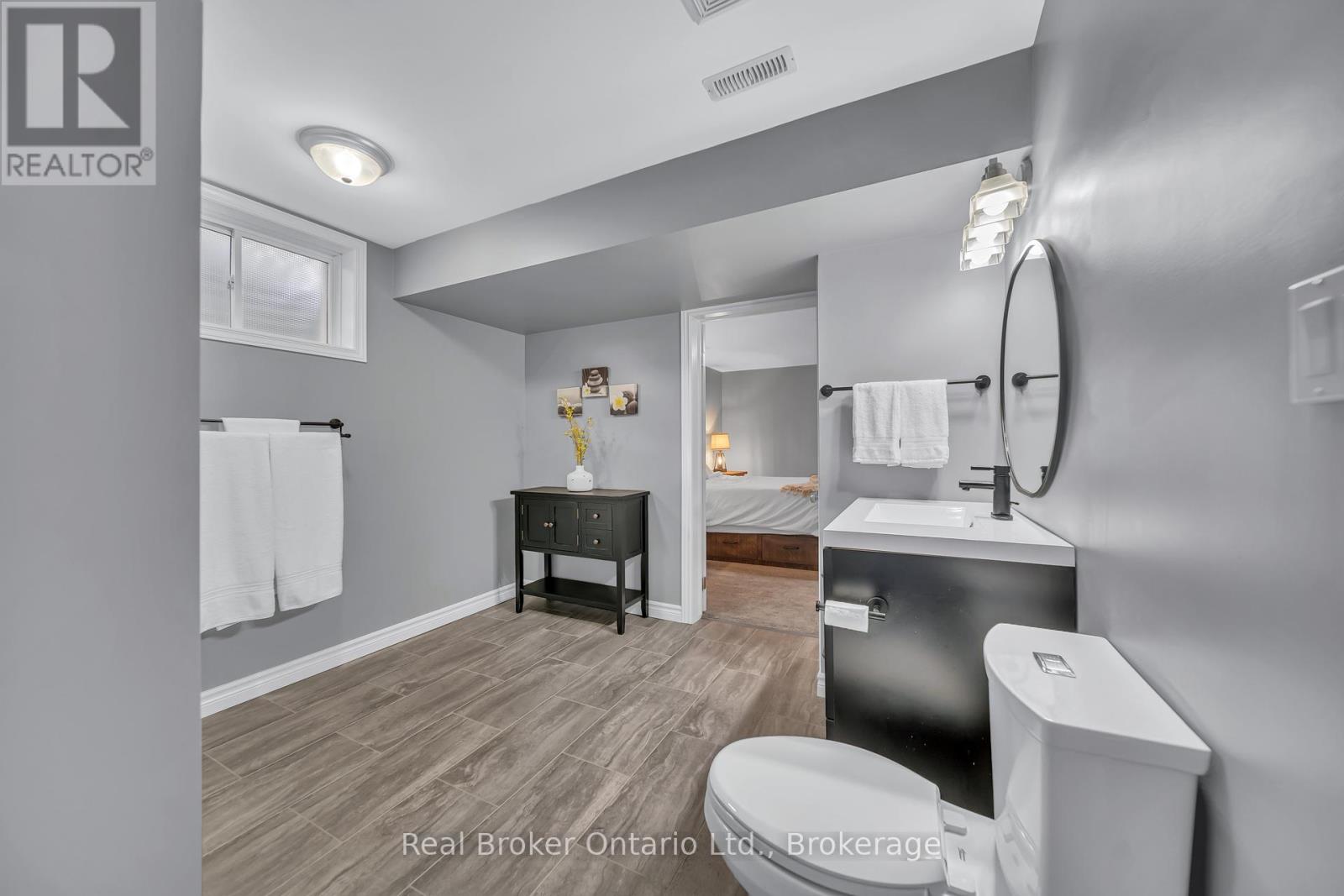 500 Havelock Avenue S, North Perth, Ontario  N4W 3T6 - Photo 31 - X12160578