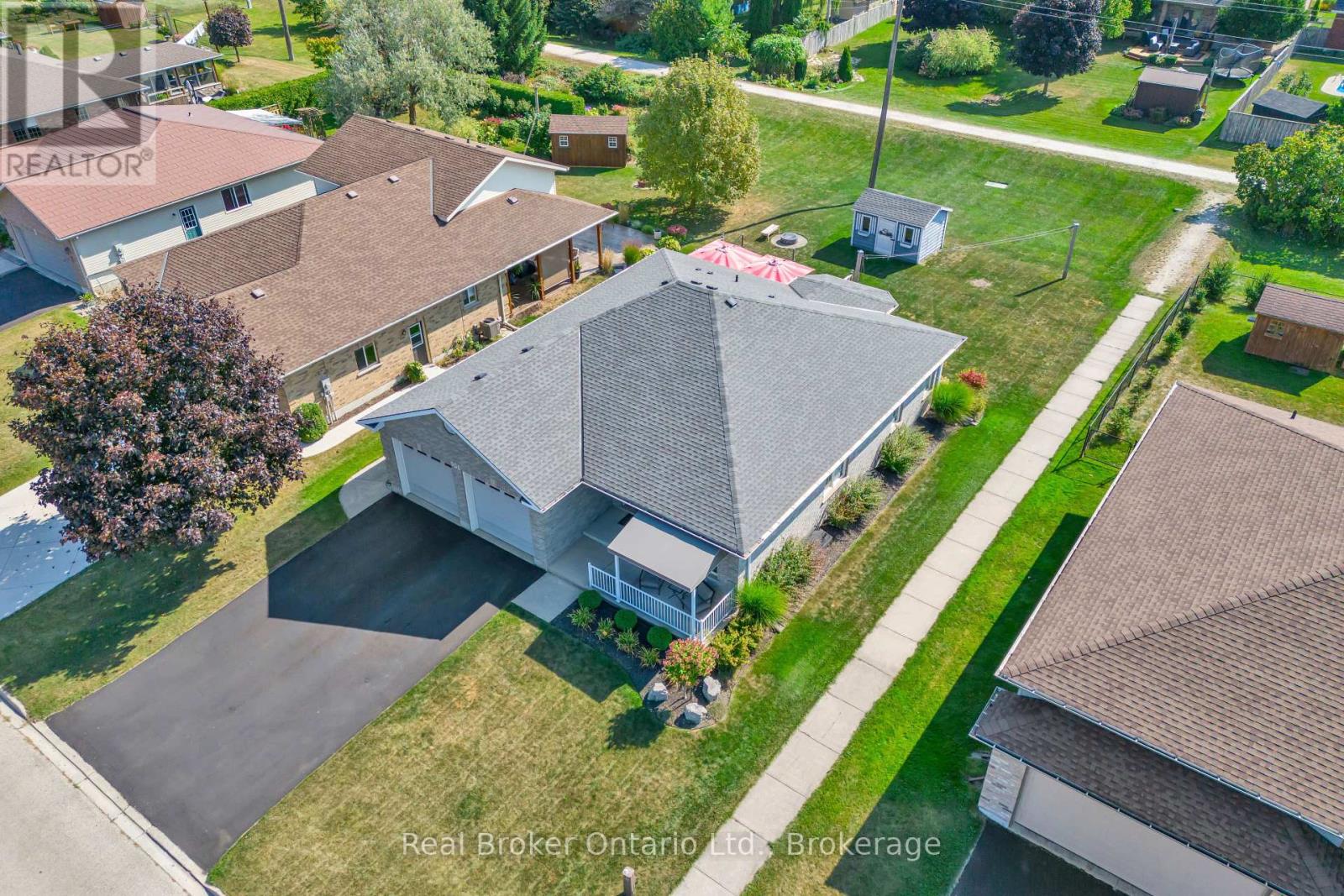 500 Havelock Avenue S, North Perth, Ontario  N4W 3T6 - Photo 39 - X12160578