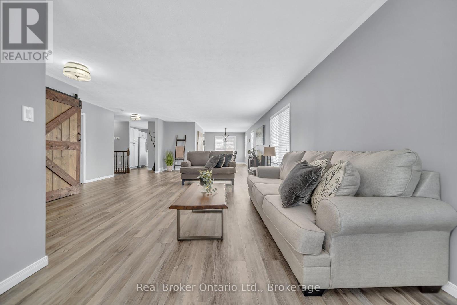 500 Havelock Avenue S, North Perth, Ontario  N4W 3T6 - Photo 9 - X12160578