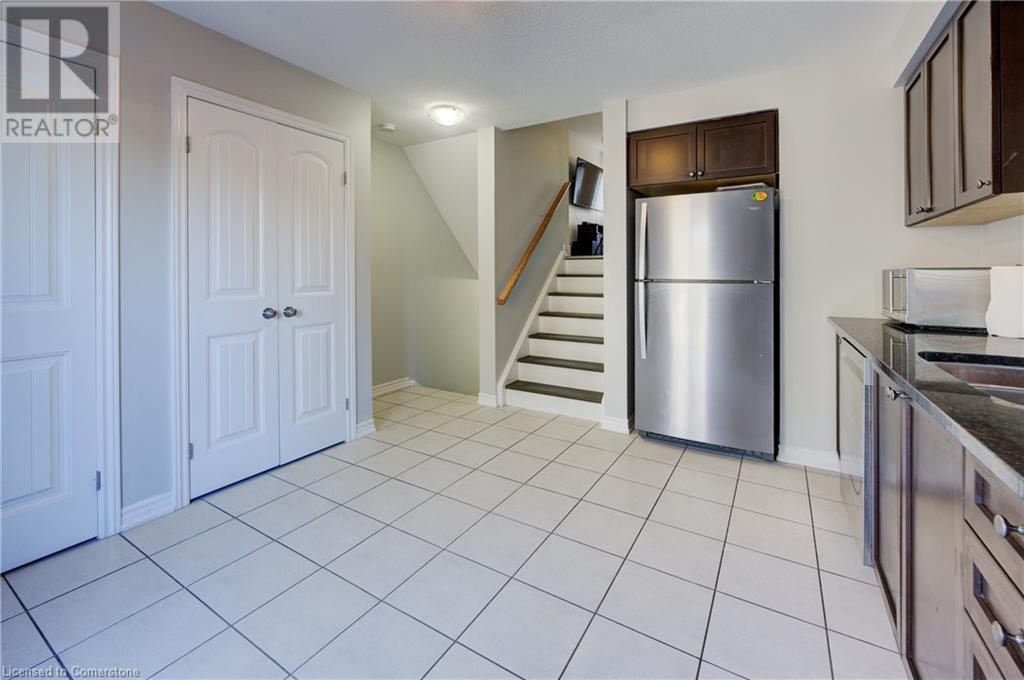 12 Poplar Drive Unit# 35, Cambridge, Ontario  N3C 0G4 - Photo 7 - 40730663