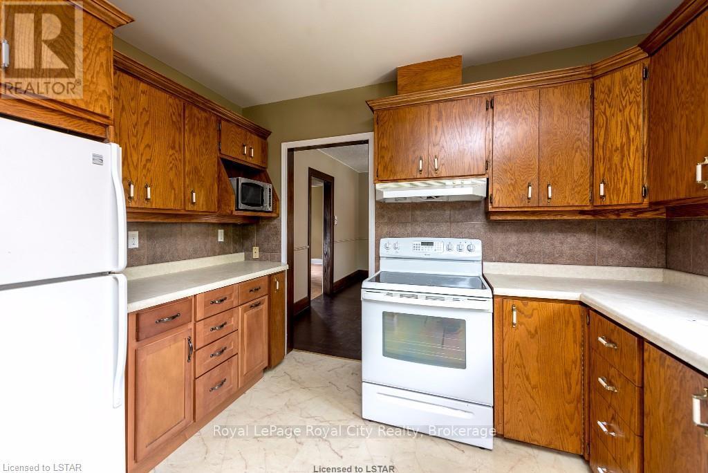 87 Stanley Street, London South, Ontario  N6C 1B3 - Photo 4 - X12161014