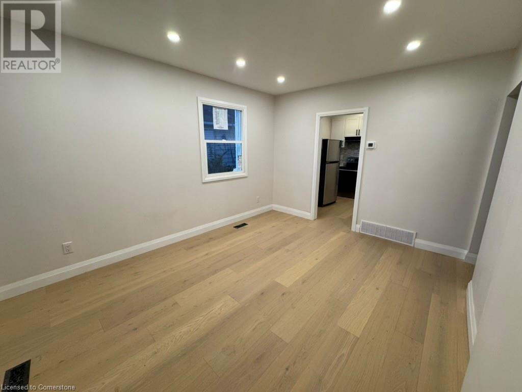 74 St Clair Avenue Unit# Upper, Kitchener, Ontario  N2M 3Z4 - Photo 17 - 40730332
