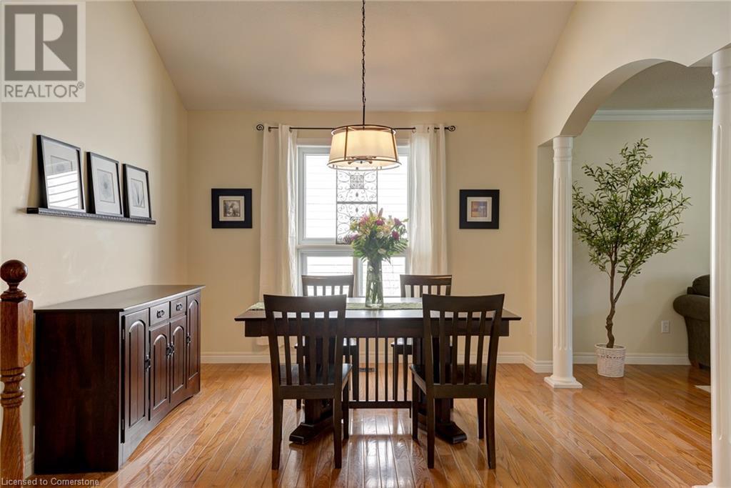 724 Brandenburg Boulevard, Waterloo, Ontario  N2T 2V4 - Photo 17 - 40728195