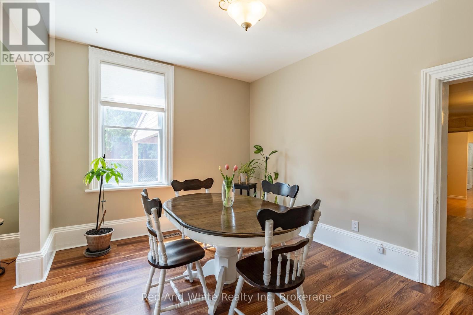 28 Hopeton Street, Cambridge, Ontario  N1R 3T3 - Photo 10 - X12161251