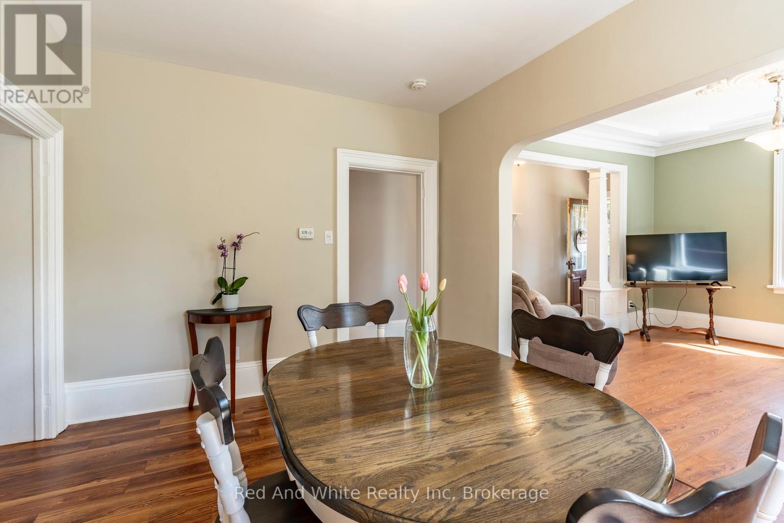 28 Hopeton Street, Cambridge, Ontario  N1R 3T3 - Photo 12 - X12161251