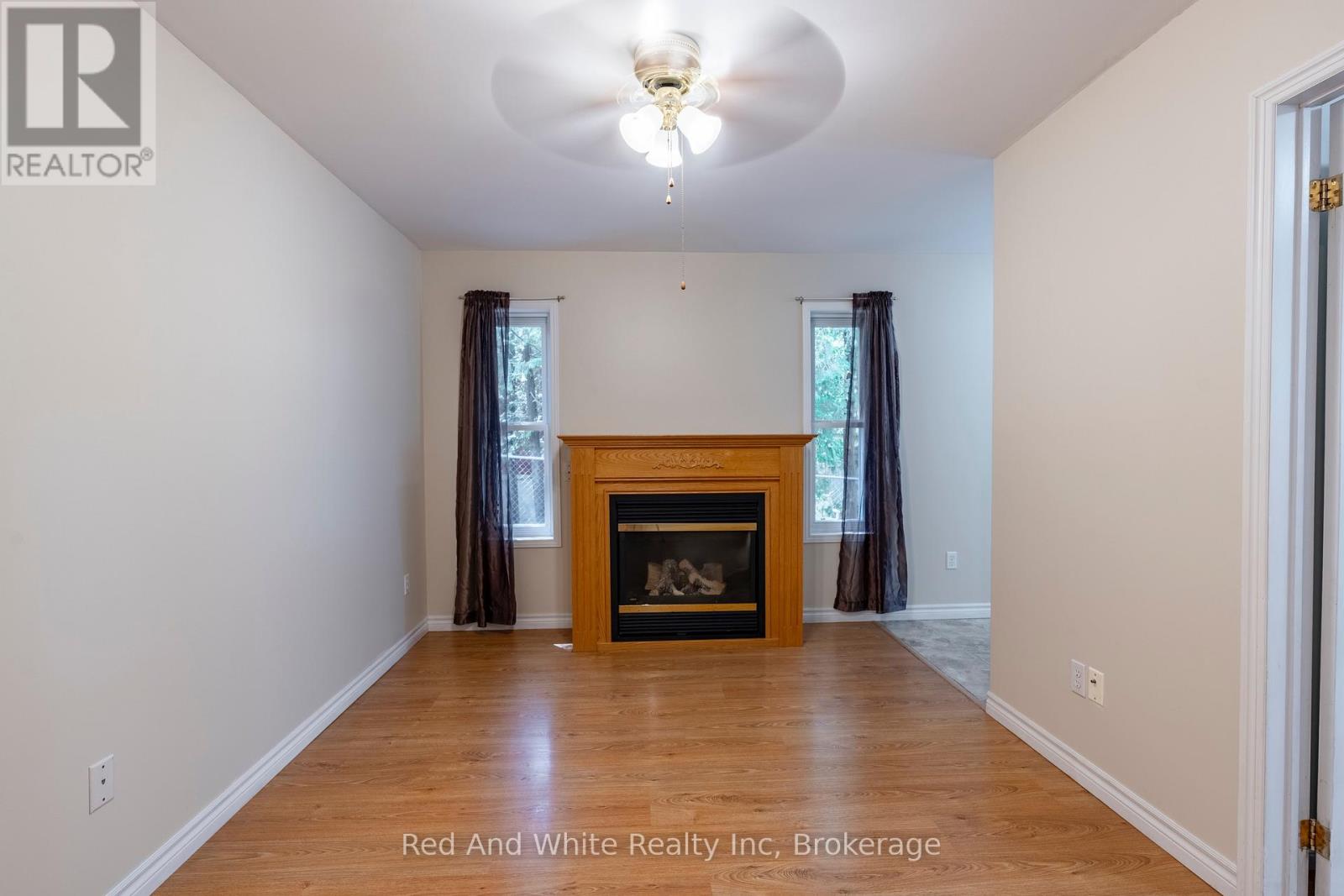 28 Hopeton Street, Cambridge, Ontario  N1R 3T3 - Photo 18 - X12161251